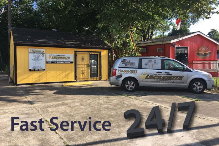 Alamo key and lock business van and 24 hour service pledge